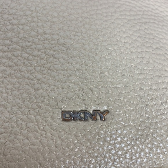 DKNY Tribeca HOBO BAG - Picture 6 of 9